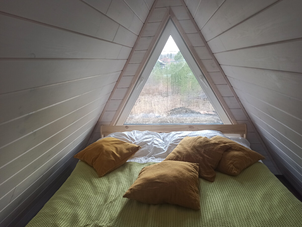 Треугольная спальня