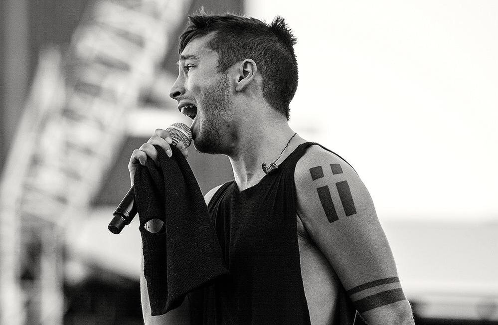 Tyler Joseph from Twenty One Pilots. Photo by Annemarie Wall Photography