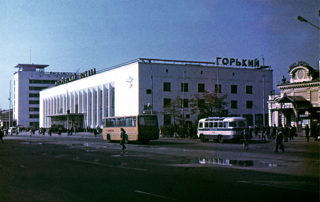 Здание вокзала в 1982 году. Фото ru.wikipedia.org