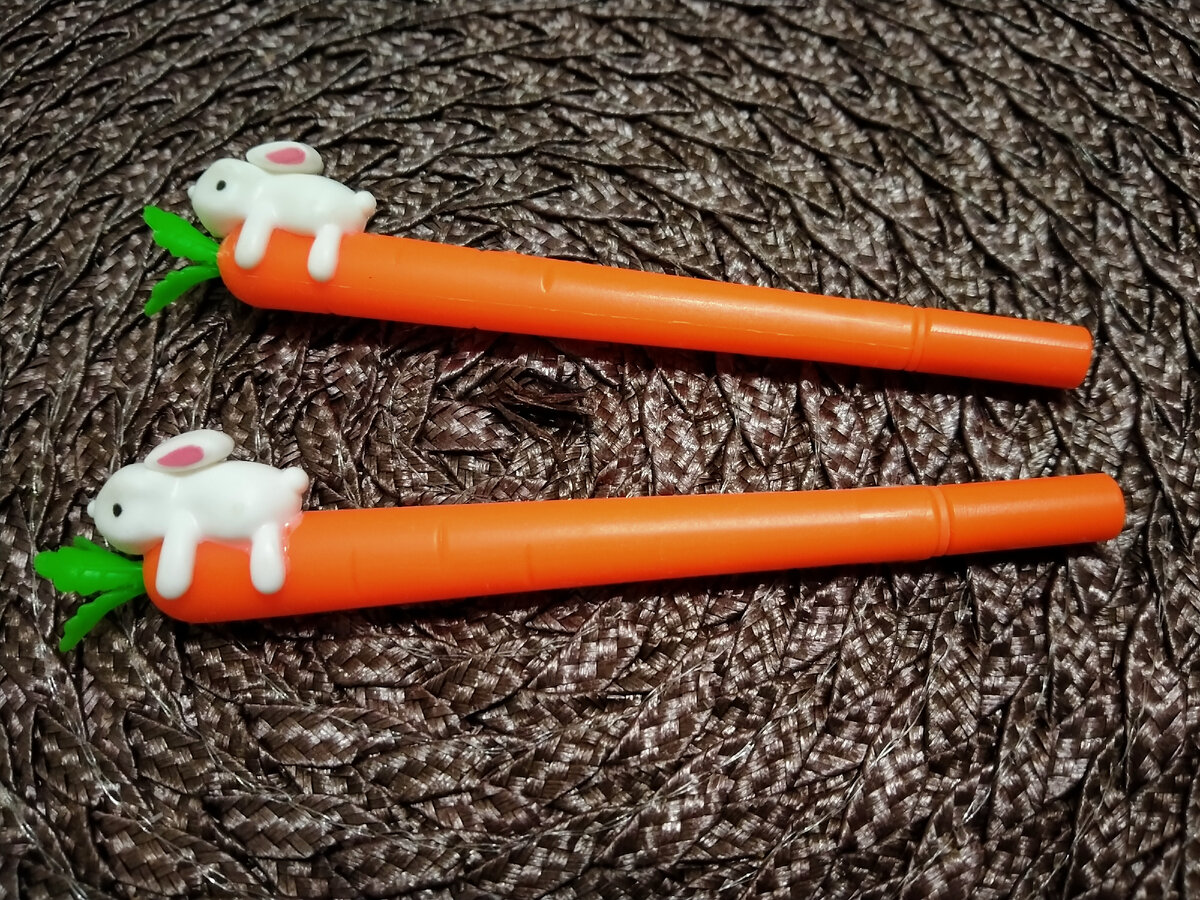 Это шариковые ручки