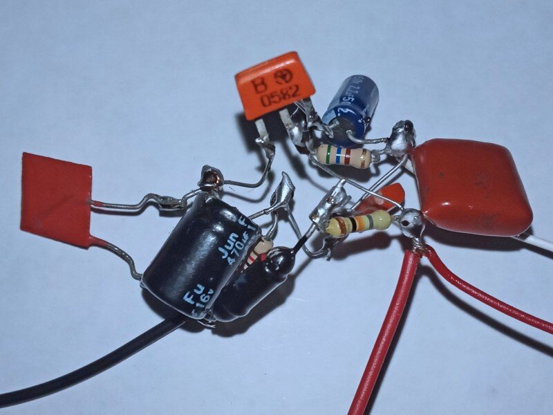 спаяны детали