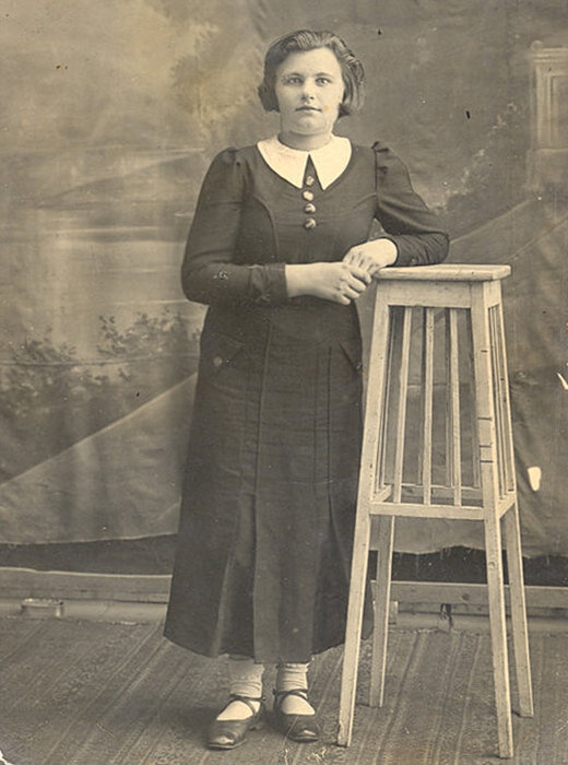 Зина Туснолобова до войны. Источник фото: https://redcross.by/en/pozhertvovala-soboj-i-izmenila-mir-3-zhenshhiny-bez-kotoryh-nas-moglo-by-ne-byt/345c10c74c4af2ba2cab095b1a3b405d_fitted_740x700/