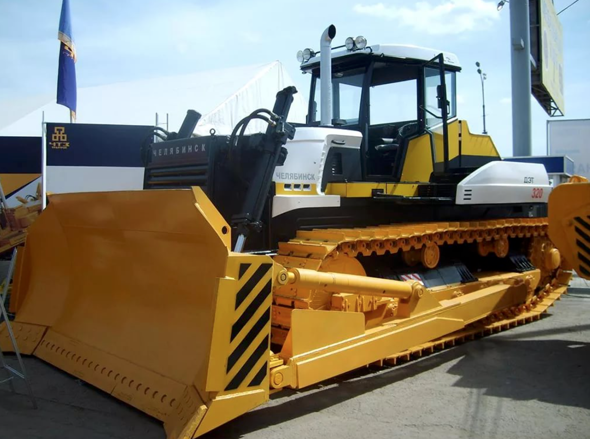 ЧТЗ ДЭТ-320, из открытых источников