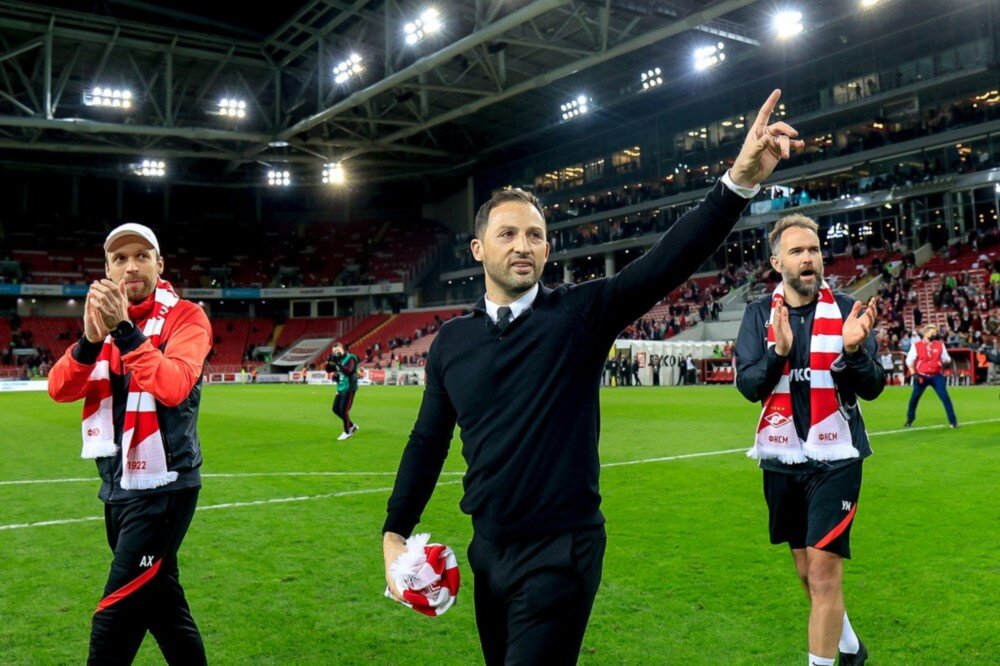 Наставник красно-белых Доменико Тедеско прощается с болельщиками (spartak.com) 