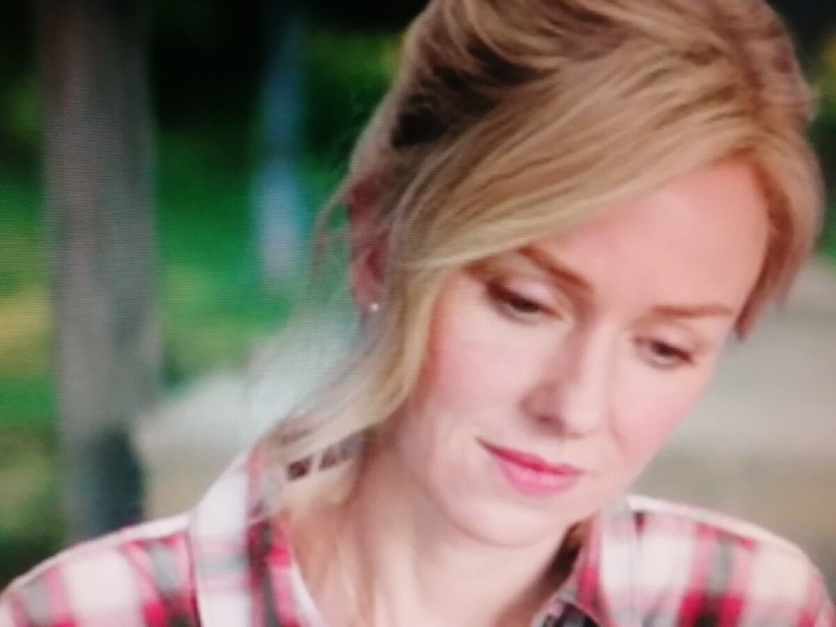 Кадр из фильма "Взаперти" (2016)