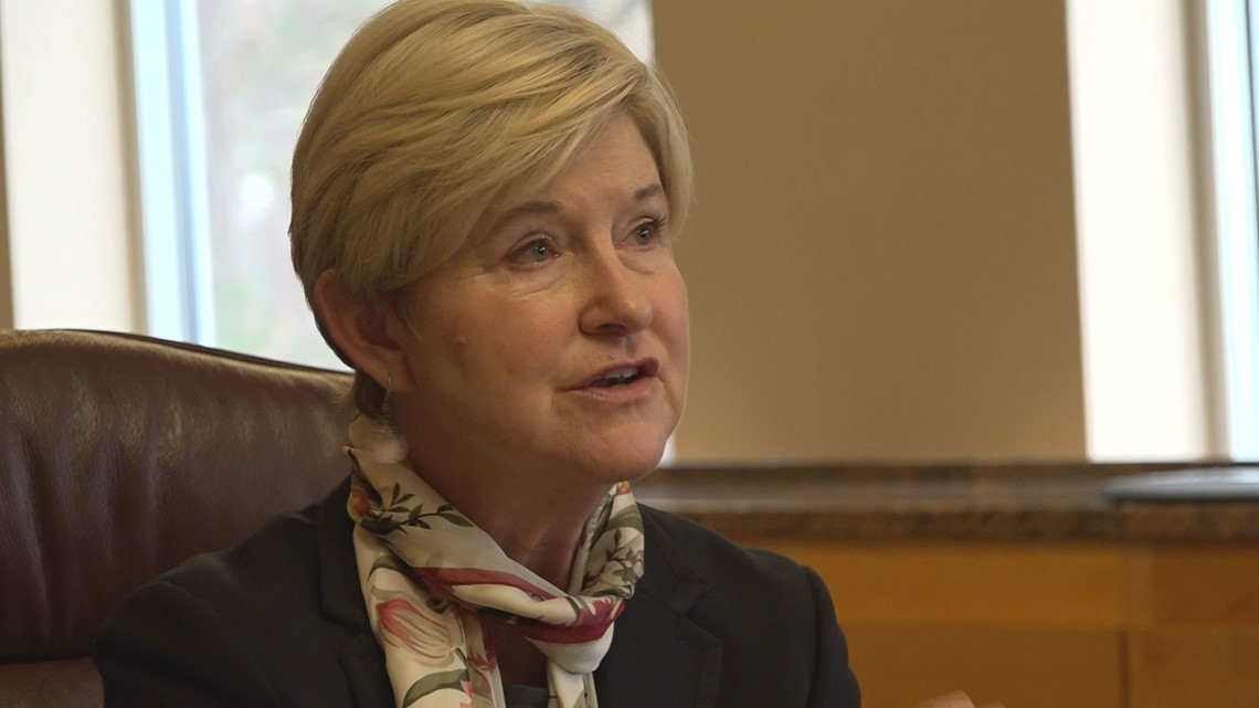 профессор Мэри Бет Уокер