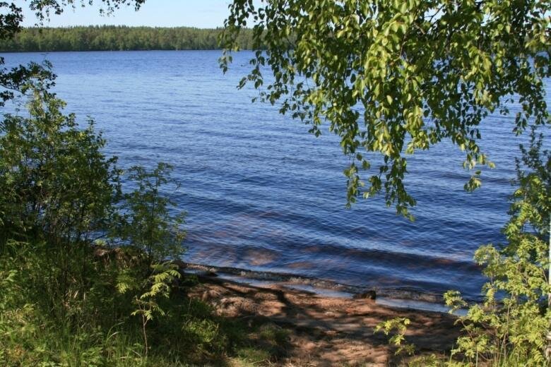 Пионерское — озеро на Карельском перешейке, в Выборгском районе Ленинградской области. До 1940 года находилось на территории Финляндии, до 1948 года сохраняло финское название Куолемаярви (фин. Kuolemajärvi — озеро смерти), известное по документам с XVI века. 