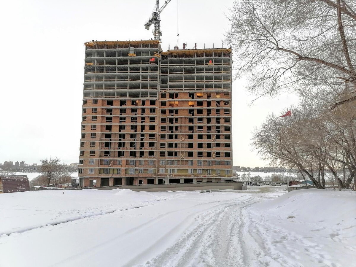 Таким  ЖК "Беринг" видят большинство горожан, по ул. Владимировской. 