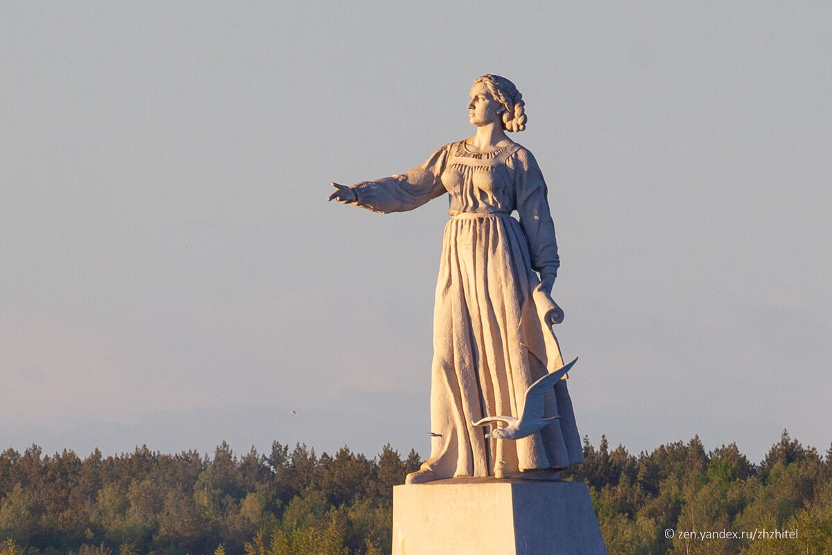 Волга-Мать: величественный монумент в Рыбинске | ЖЖитель: путешествия и  авиация | Дзен