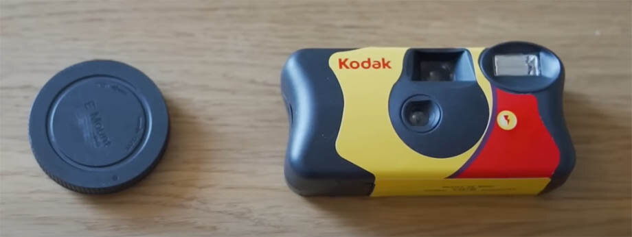 Крышка для байонета и одноразовая камера Kodak FunSaver