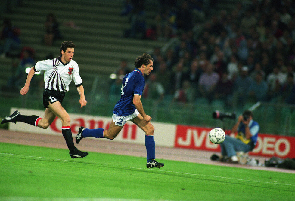 Первый на мяче Франко Барези. Источник: uuu.gtaserv.ru