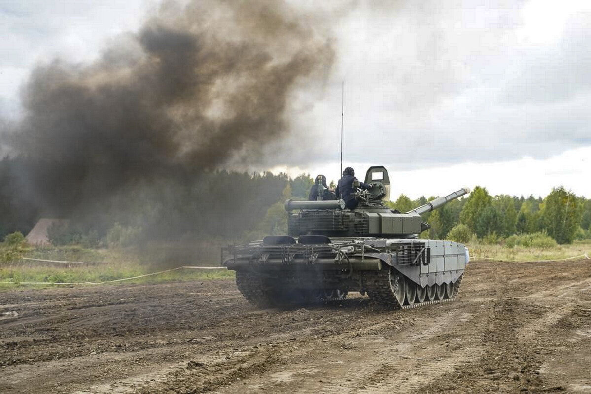 Экипаж танк 72. Т-72б3. Т-72б3 т-72б3. Т-72б3м на Украине. Т72б3 Иловайск.