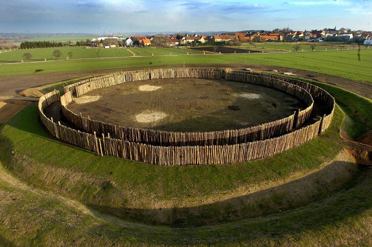 древнейшие культовые обсерватории астрономии. гизельский круг обсерватория. гозекский круг в германии. гозенский круг. одна из древнейших обсерваторий на земле.