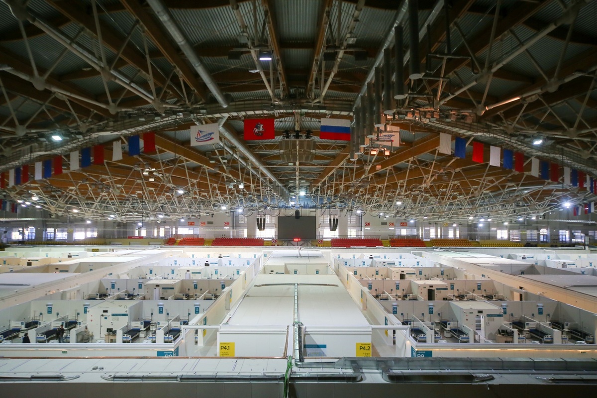  Временный госпиталь в Ледовом дворце "Крылатское", Москва