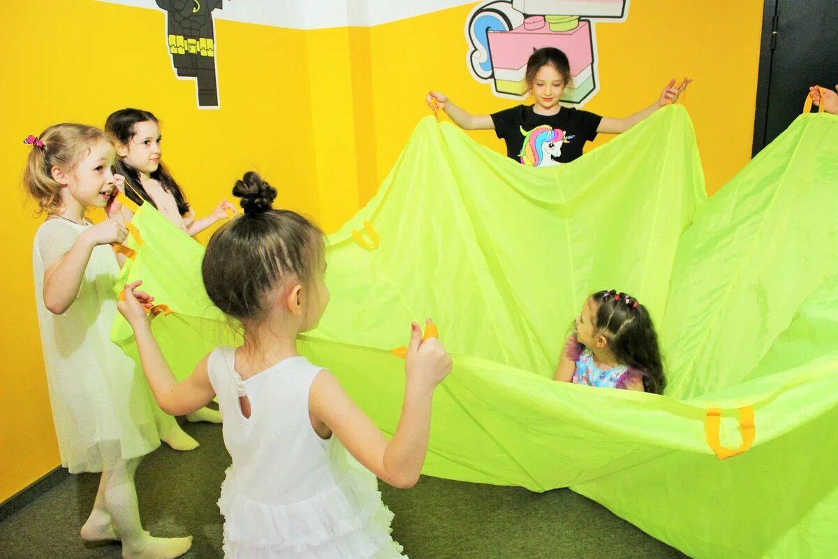Так проходят дни рождения в Trend Toys