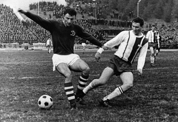 Убийство советского футболиста Кахи Асатиани в Тбилиси стало настоящим потрясением даже после разгула преступности 90-х годов.-2