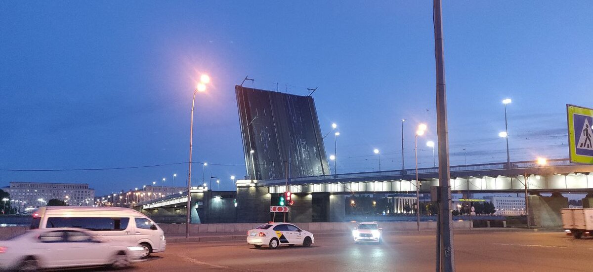 Ночь. Мост Володарского, Санкт-Петербург.