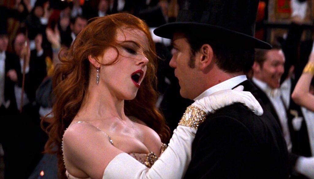 кадр из фильма "Мулен Руж"