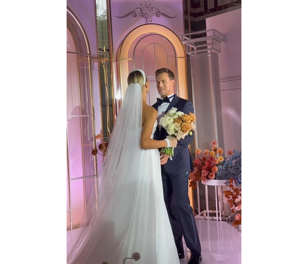     Спортсмены пригласили на свое торжество около 80 человек скрин из видео: соцсети