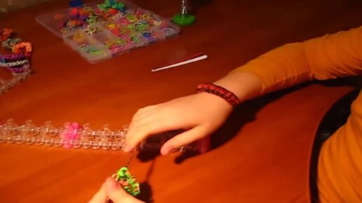 ‎App Store: Rainbow Loom Дизайнер - сделать радуга браслеты!