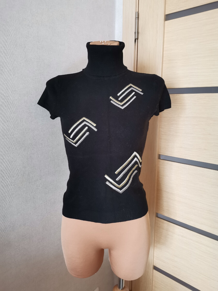 Спинка без вышивки.