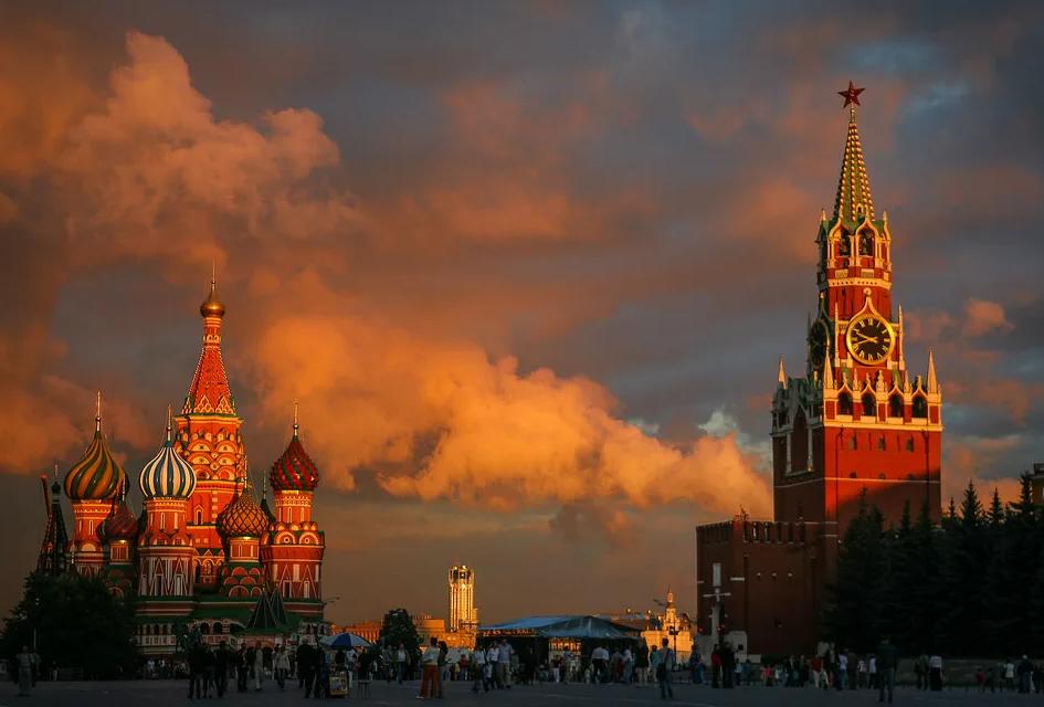 Москва в огне картина