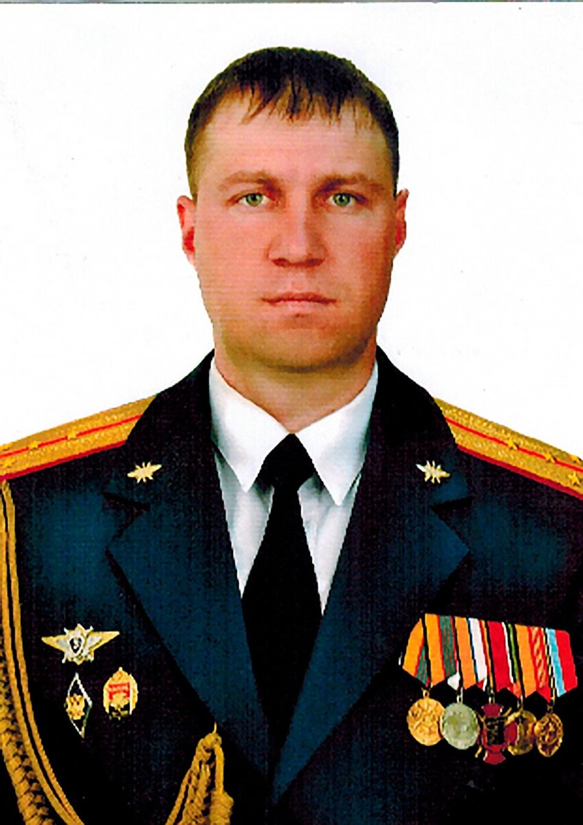     Капитан Константин Кулигин, командир роты связи  Минобороны РФ