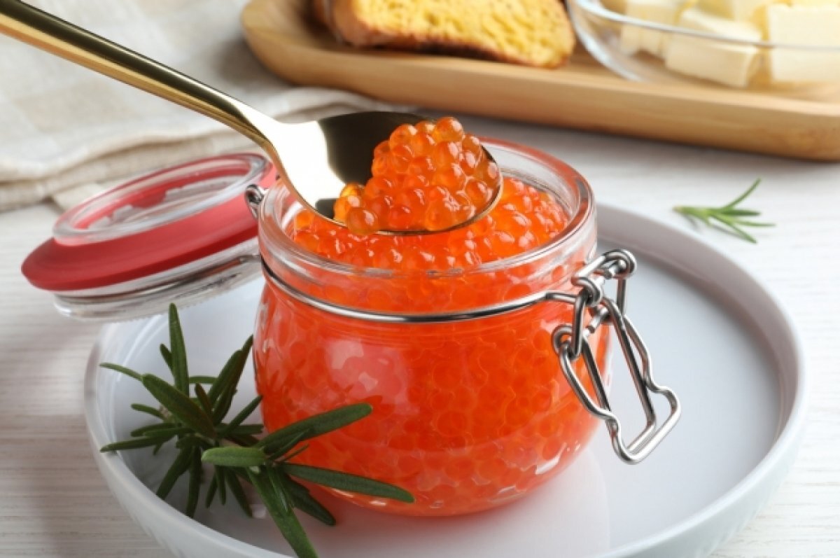    Деликатес с канцерогеном. Какой консервант используют в красной икре?