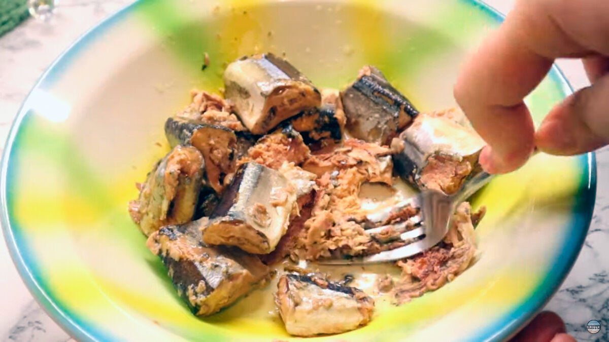 Сайра для закуски к новогоднему столу