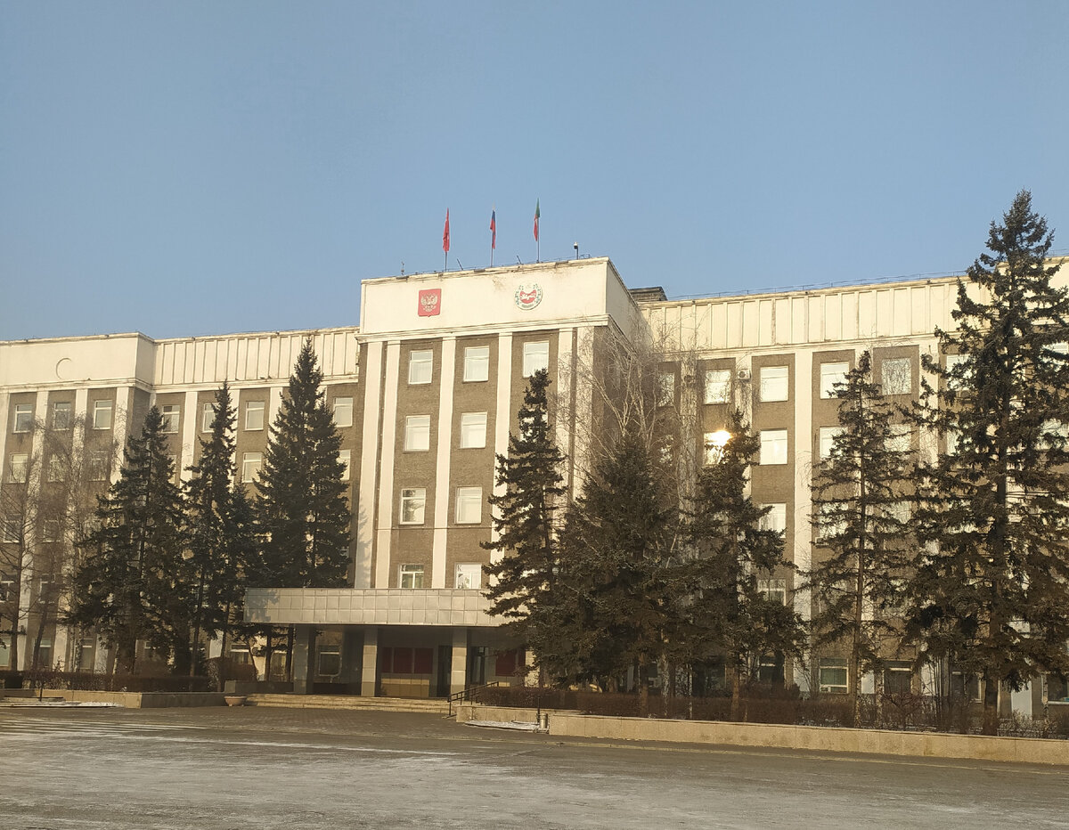 Здание правительства нашей республики
