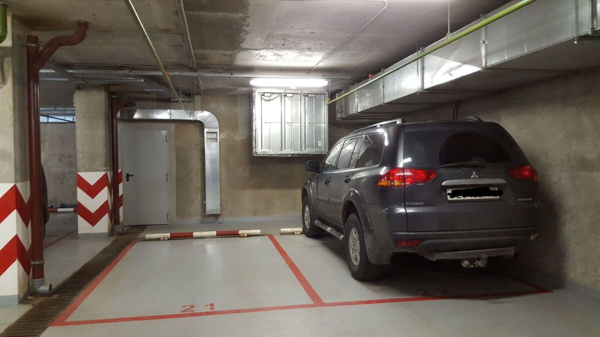 Машиноместо оформление. Подземная парковка. Парковочное место в паркинге. Подземные автопарковки. Подземные паркинги в жилых домах.