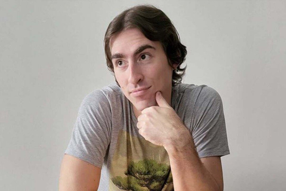     Сергей Шубенков успел отрастить и сбрить бороду, а теперь заплетает косы  из личного архива героя(ев) публикации