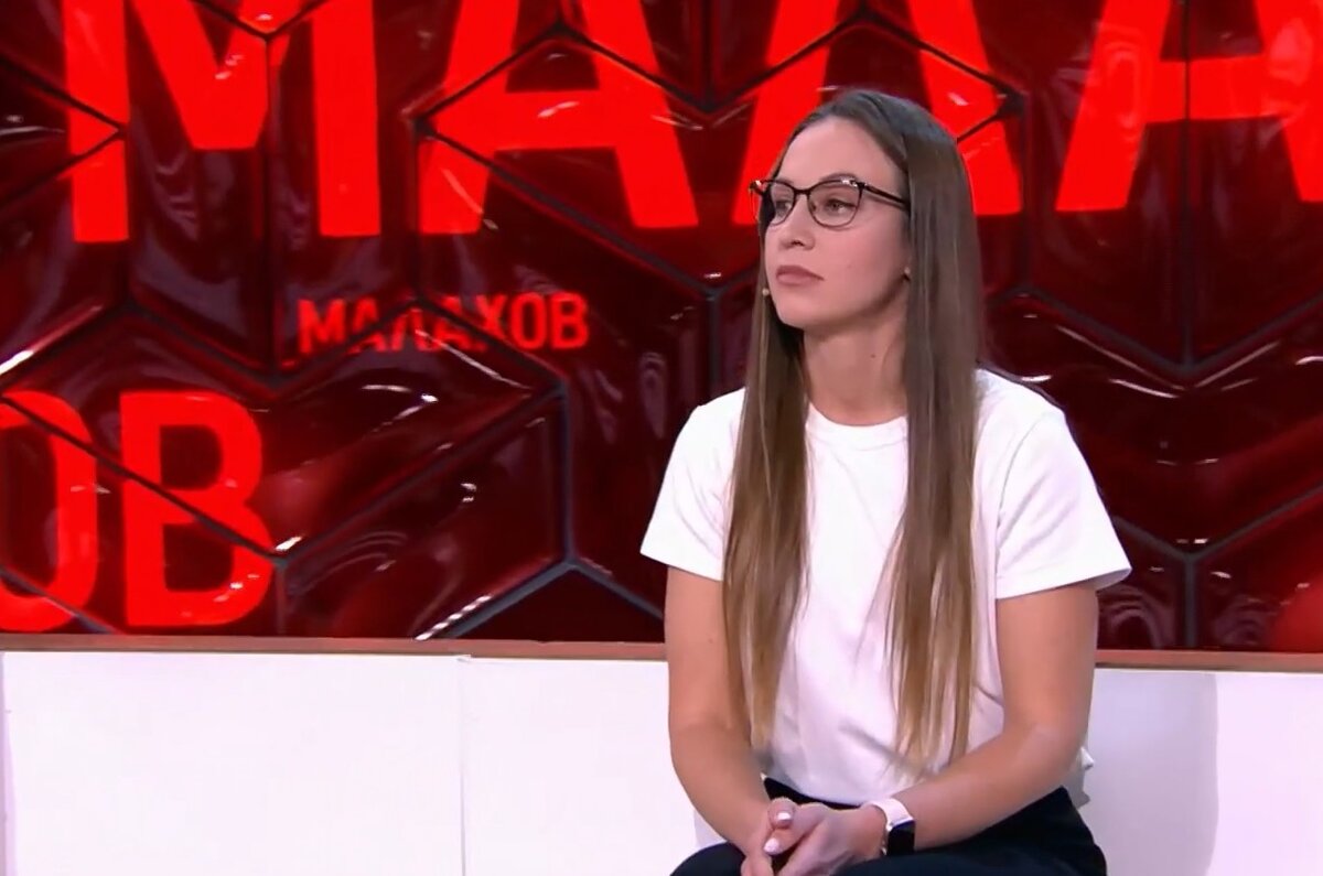    Елена второй год живет в страхе за свою жизнь