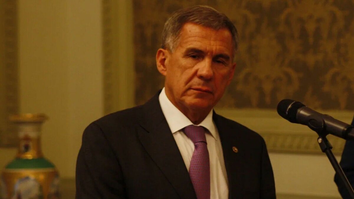     В Татарстане министры и главы районов должны усилить работу по снижению задолженности по налогам. Самым активным будут выплачивать премии, заявил глава региона Рустам Минниханов.