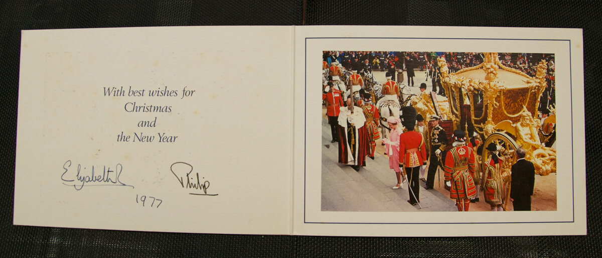 Рождественские открытки от британской королевской семьи: взгляд через года