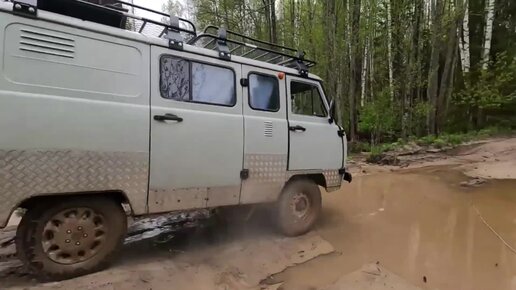 В заброшенную деревню на УАЗе - много находок