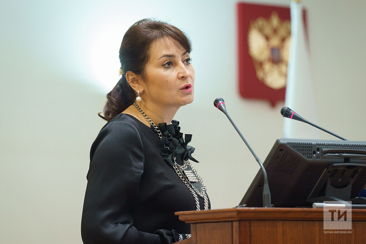 ​Лейла Фазлеева: «Особой задачей стало сохранение, возрождение и развитие народных художественных промыслов». Фото: © Владимир Васильев / «Татар-информ»