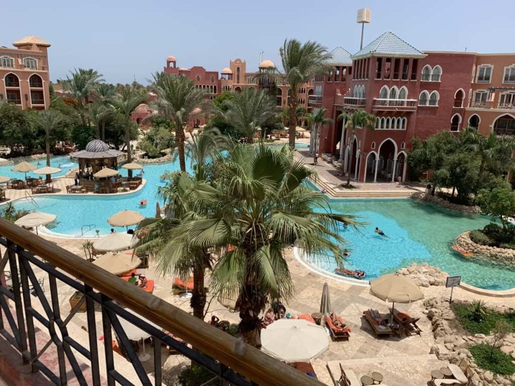 Территория отеля The Grand Resort Hurghada