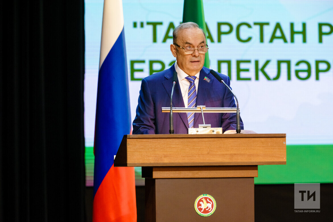 ​Экзам Губайдуллин рассказал о масштабной и многосторонней работе, которая воплощалась в жизнь на уровне муниципалитетов. Фото: © Салават Камалетдинов / «Татар-информ»
