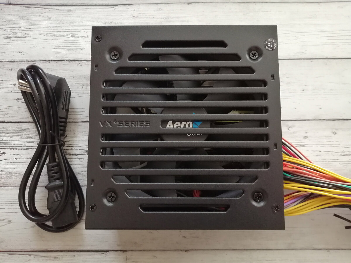 AeroCool VX Plus 350W
