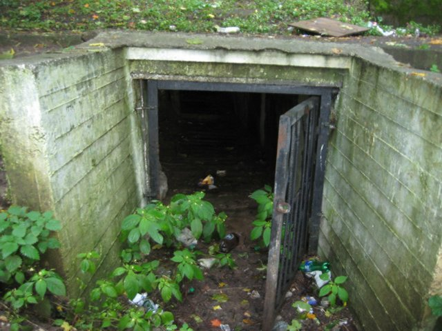  6 октября 2013 г. Газета «Pro Город» от 7 сентября 2013 г. писала: «Налажен свободный проход через Зачатьевскую башню (0+).-2