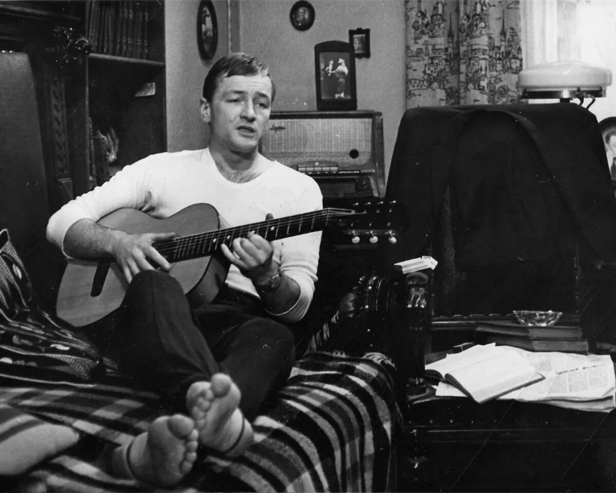 Кадр из фильма "Ощибка резидента"