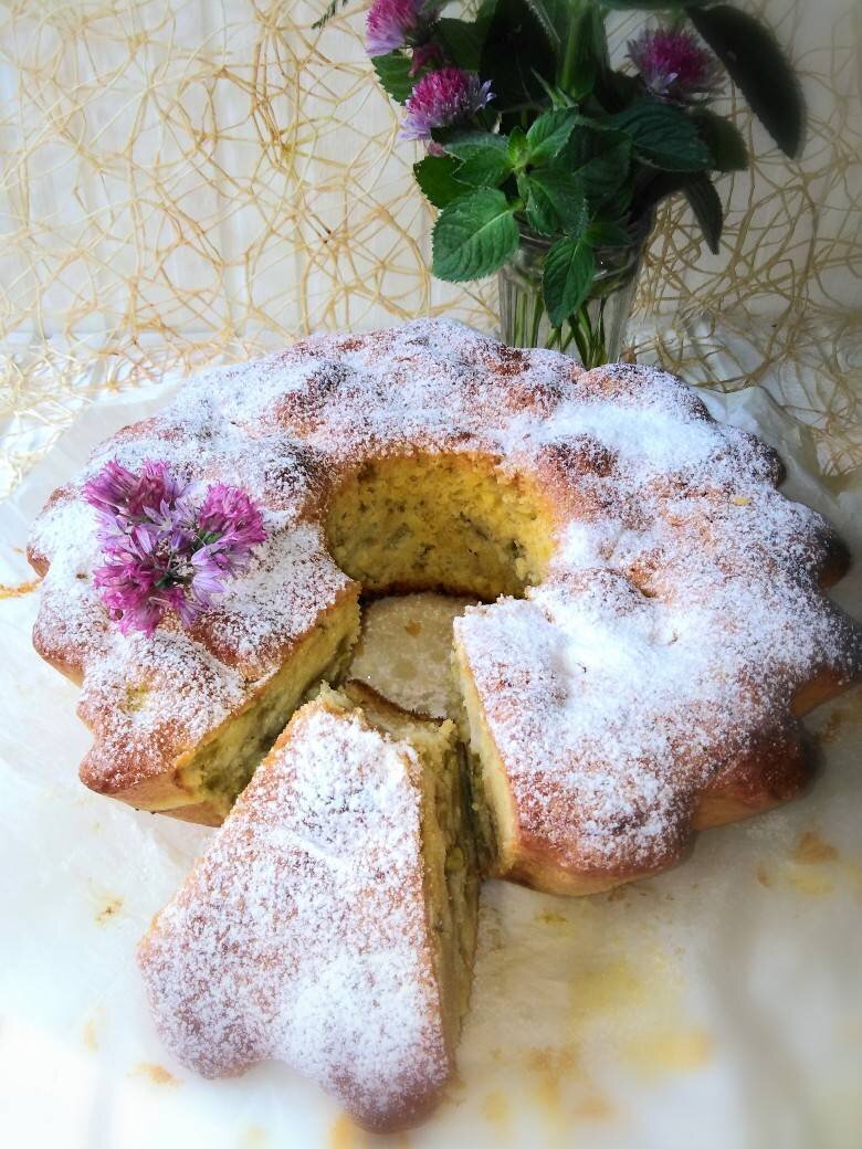 🥧Шарлотка с ревенем