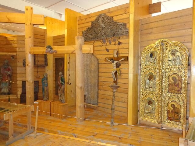 В сельском храме