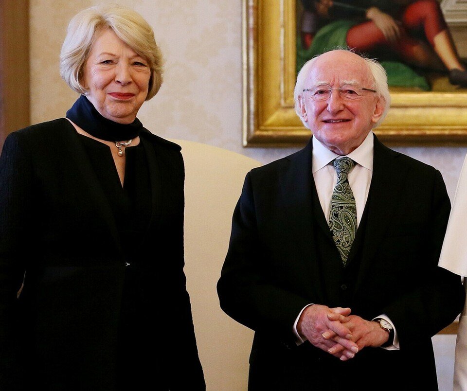     Президент Ирландии Майкл Хиггинс и его супруга Сабина Койн.  EAST NEWS