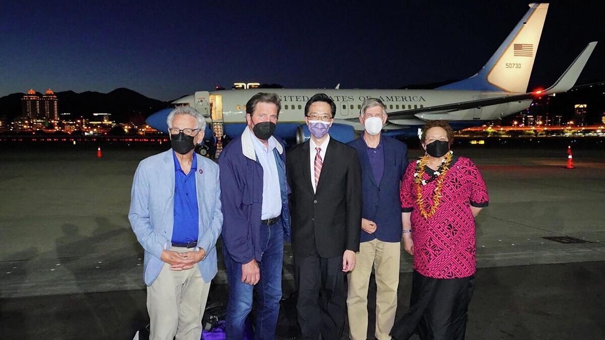    Делегация американских конгрессменов в аэропорту Тайбэя, Тайвань© AFP 2022 / MOFA