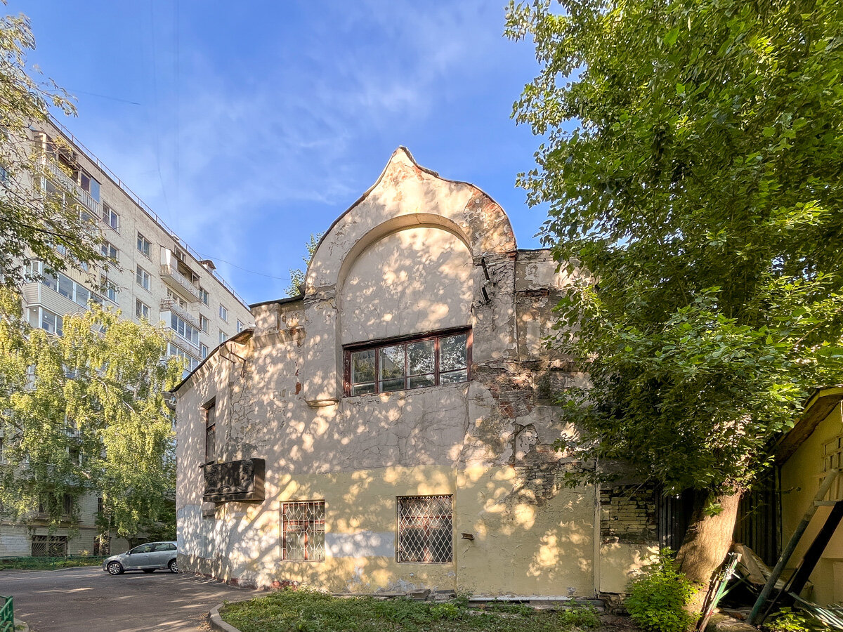 Большой Трёхсвятительский переулок, 1 строение 2