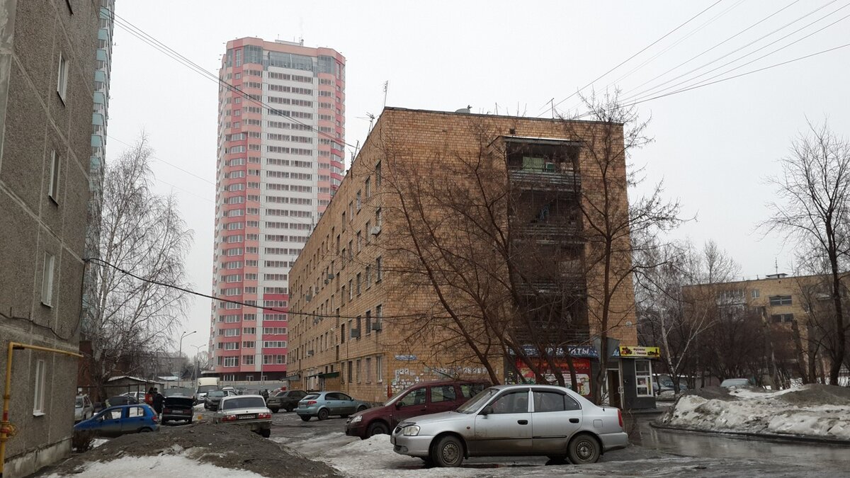 Улица Самолетная (Екатеринбург)