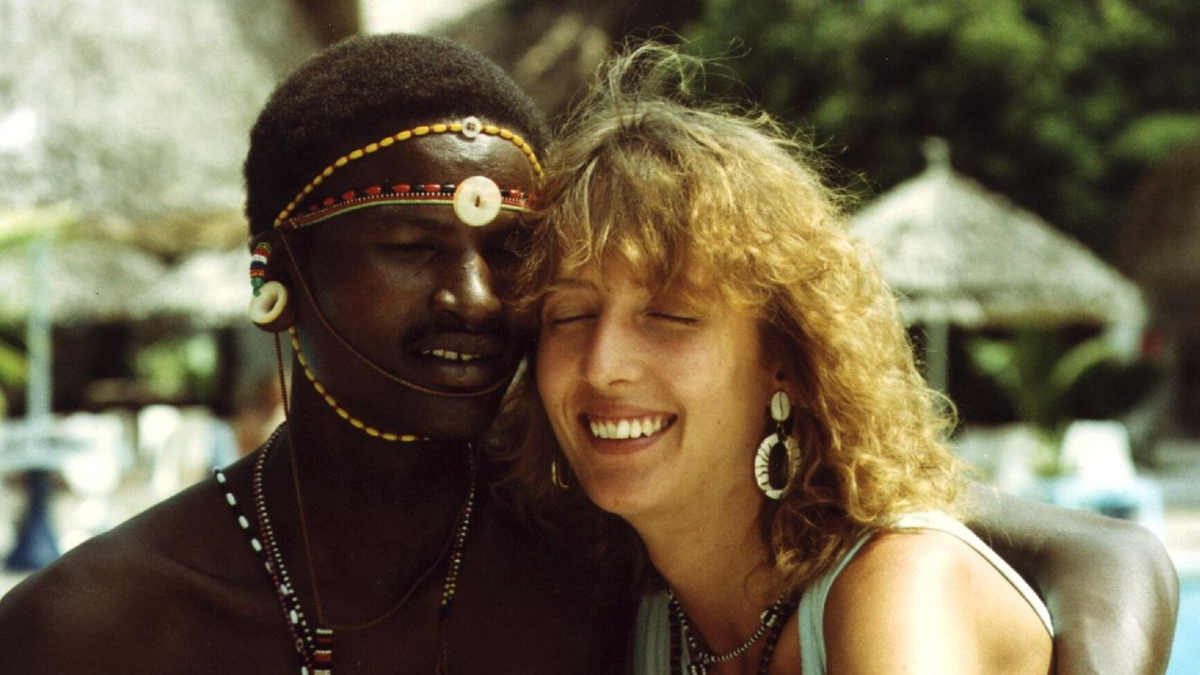 Коринна Хофманн и Лкетингу Лепарморийо. 