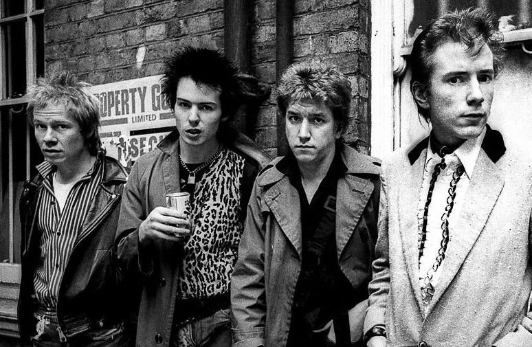 Женский свитшот «Сид Вишес. Sid Vicious. Sex Pistols. Punk. Панк.» цвет черный